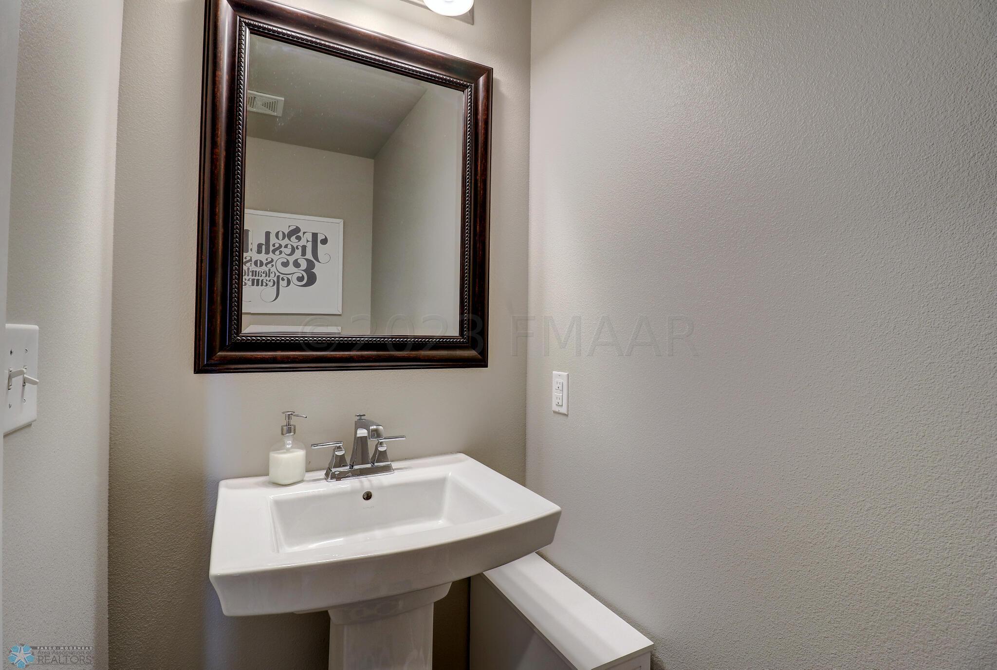 Bathroom1_1