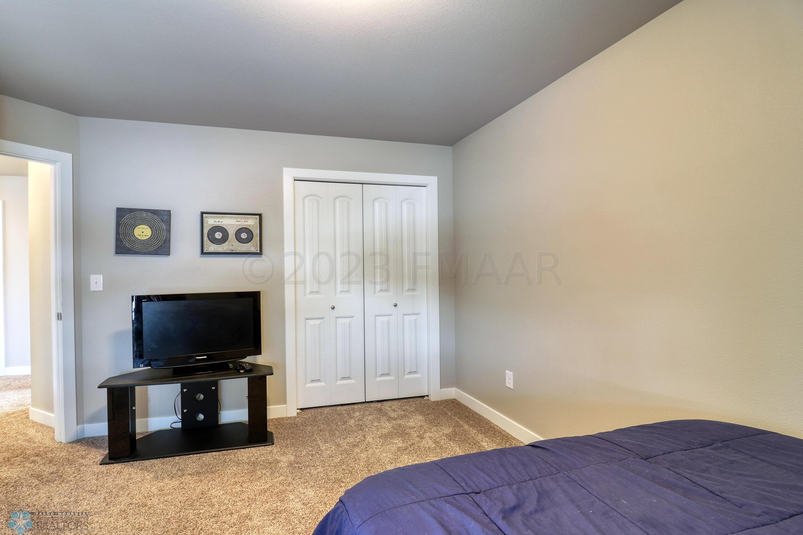 Bedroom2_2