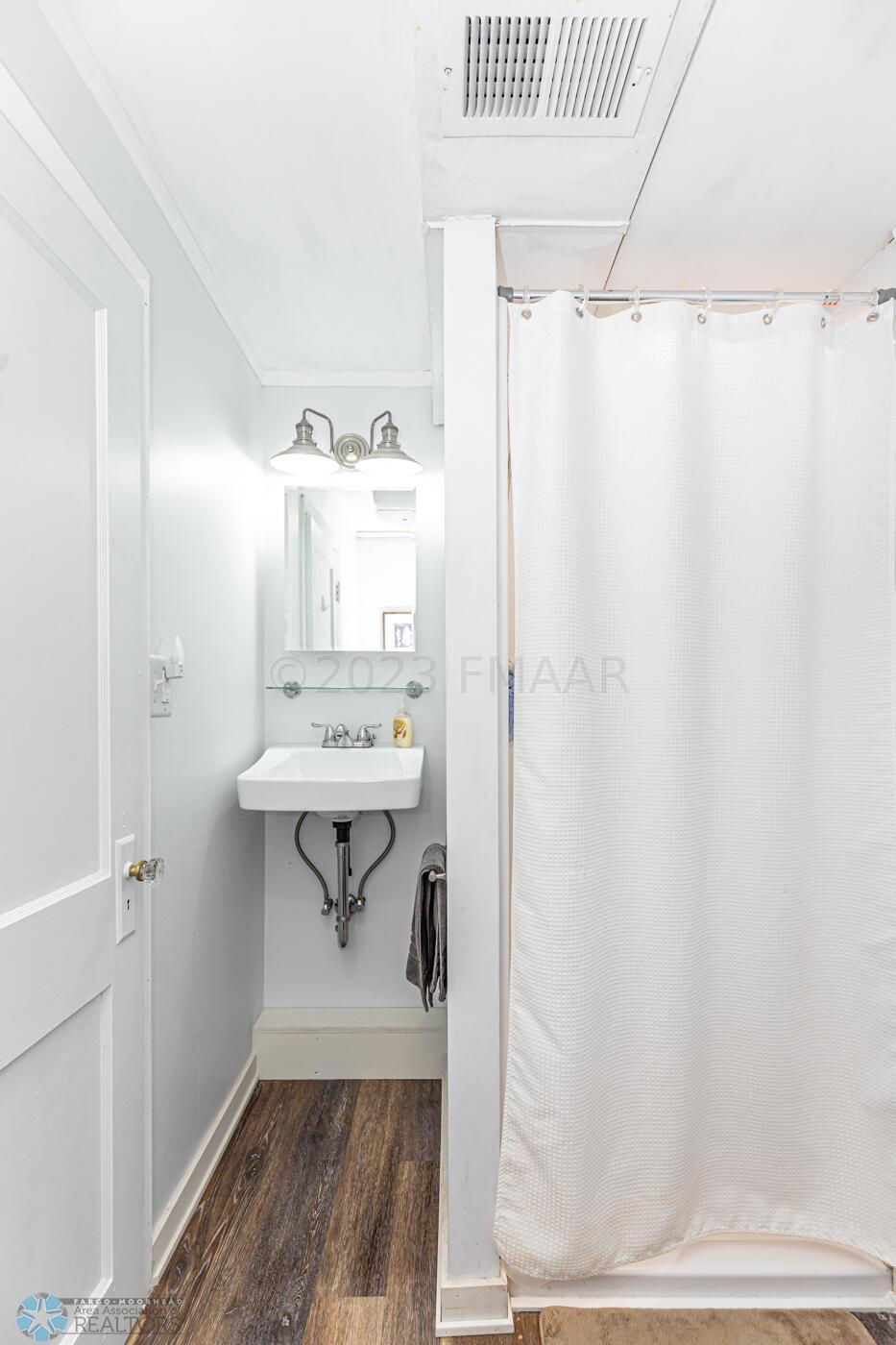 3/4 Bathroom