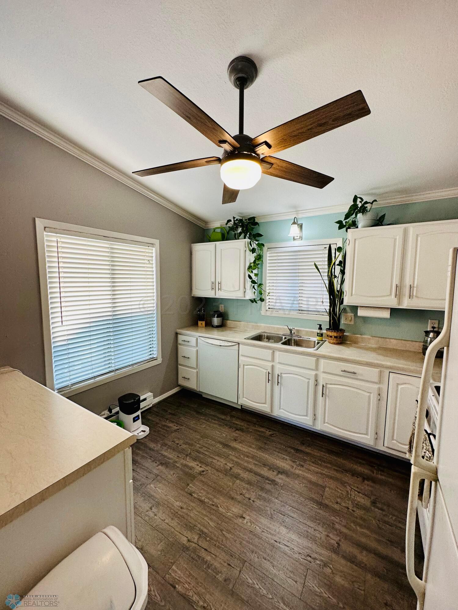 5. Kitchen 3