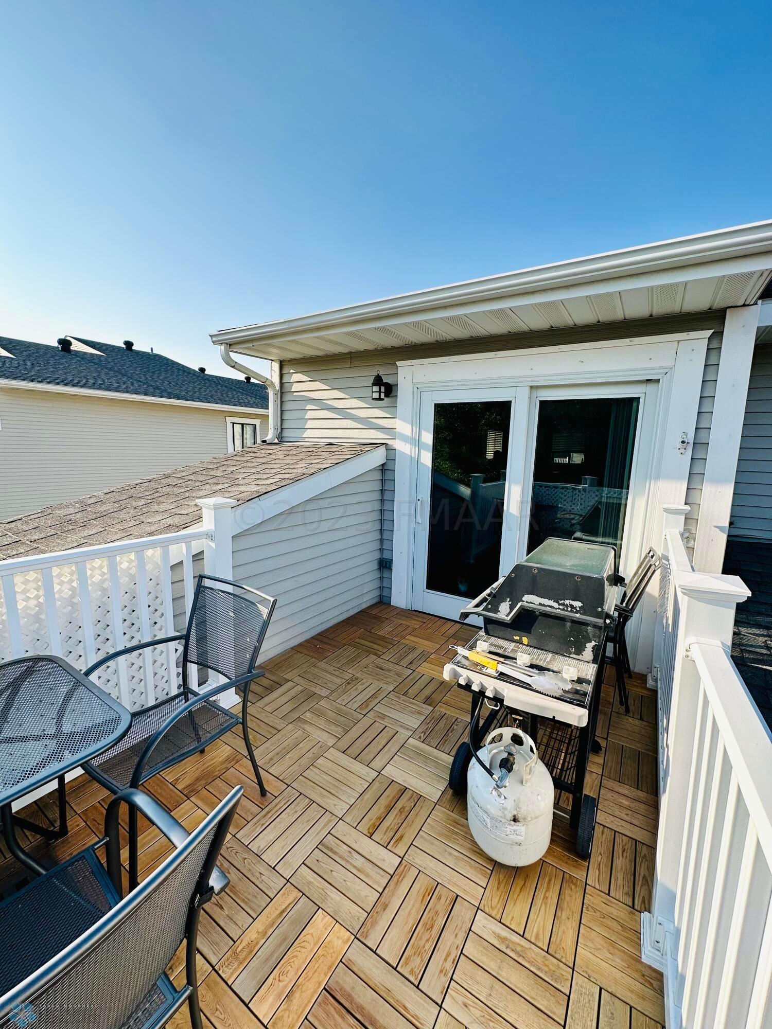 16. Deck 2