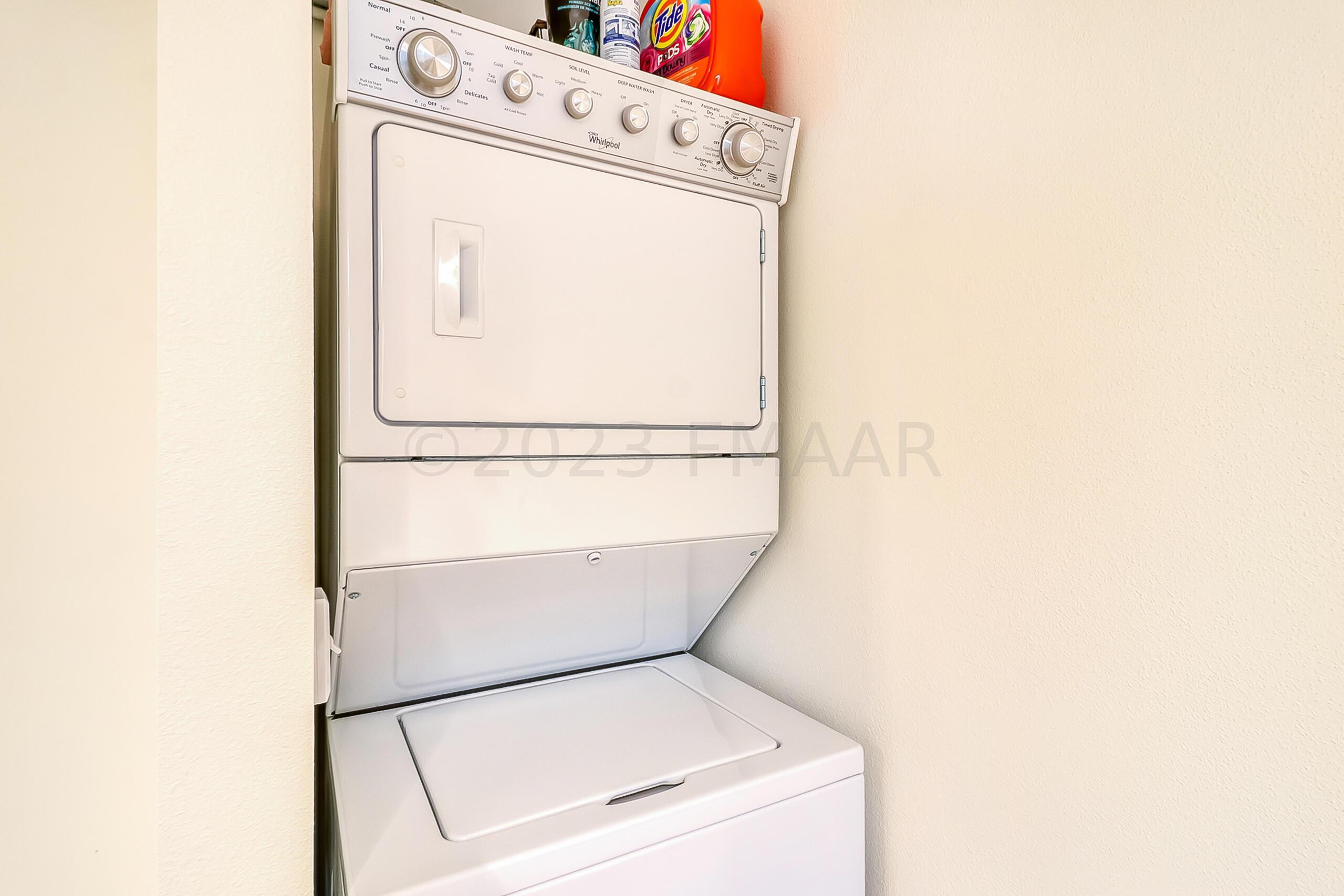 Bedroom2_Laundry