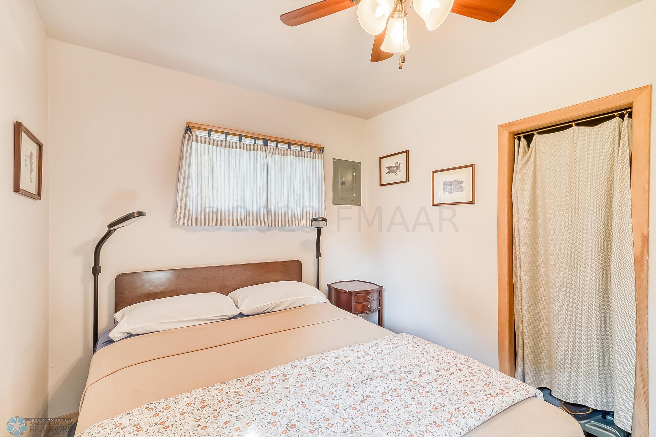 Bedroom2_2