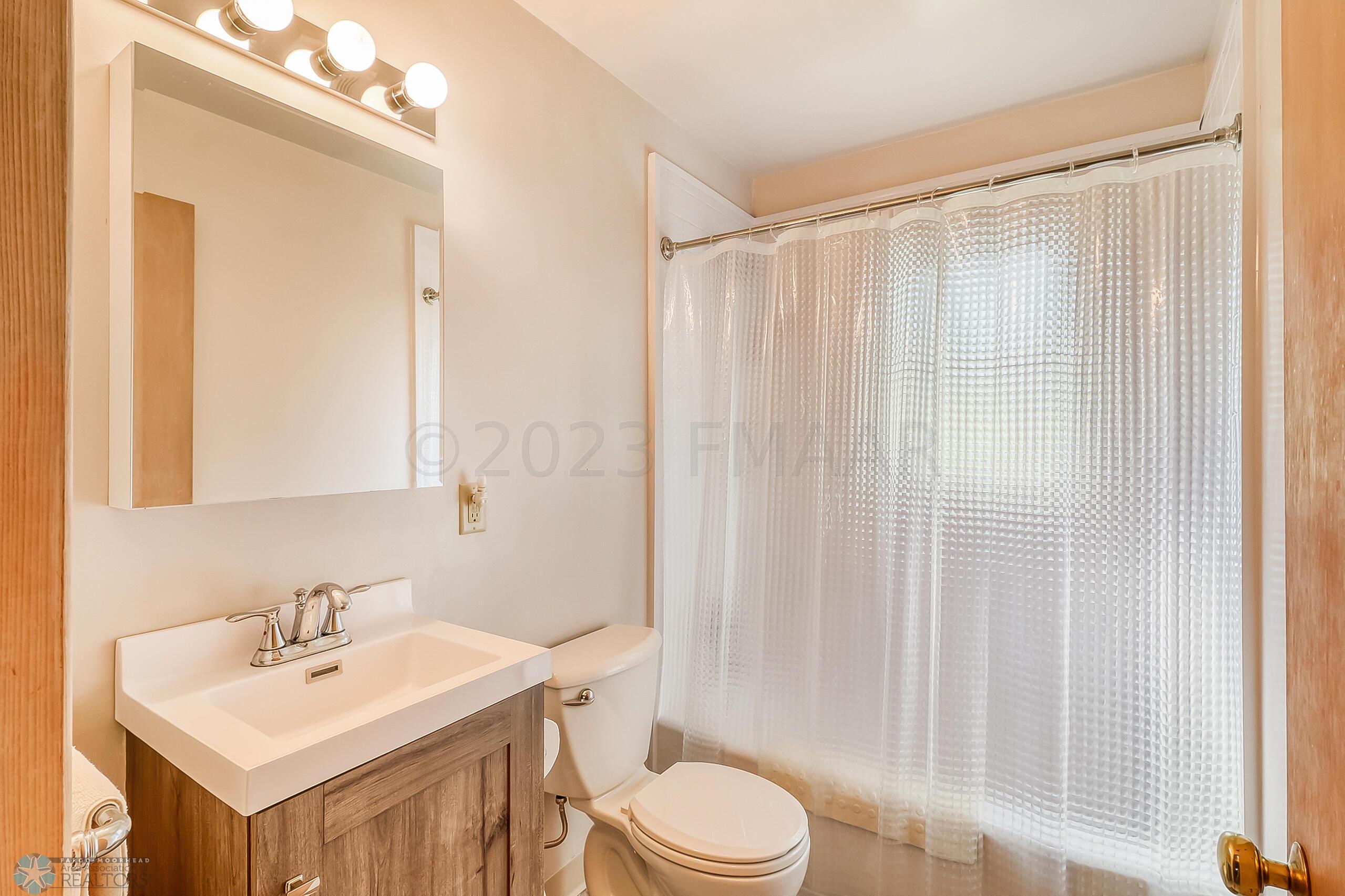 Bathroom1_1
