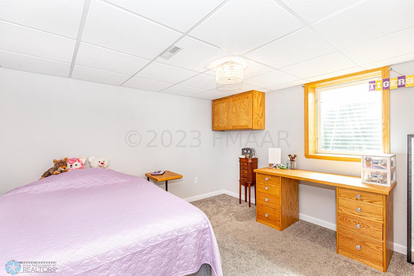 Bedroom 2 (basement)