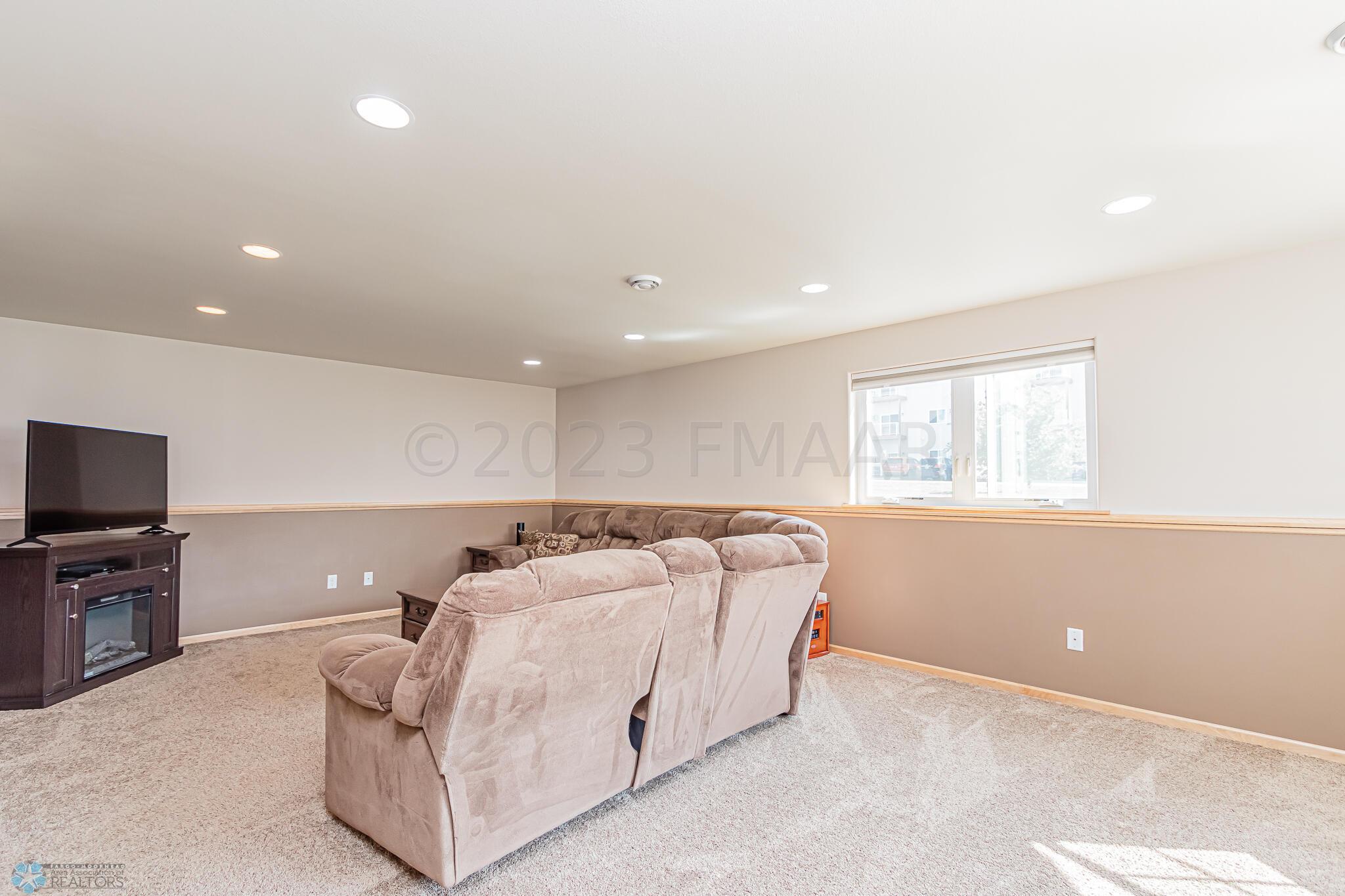 Family_Room_2