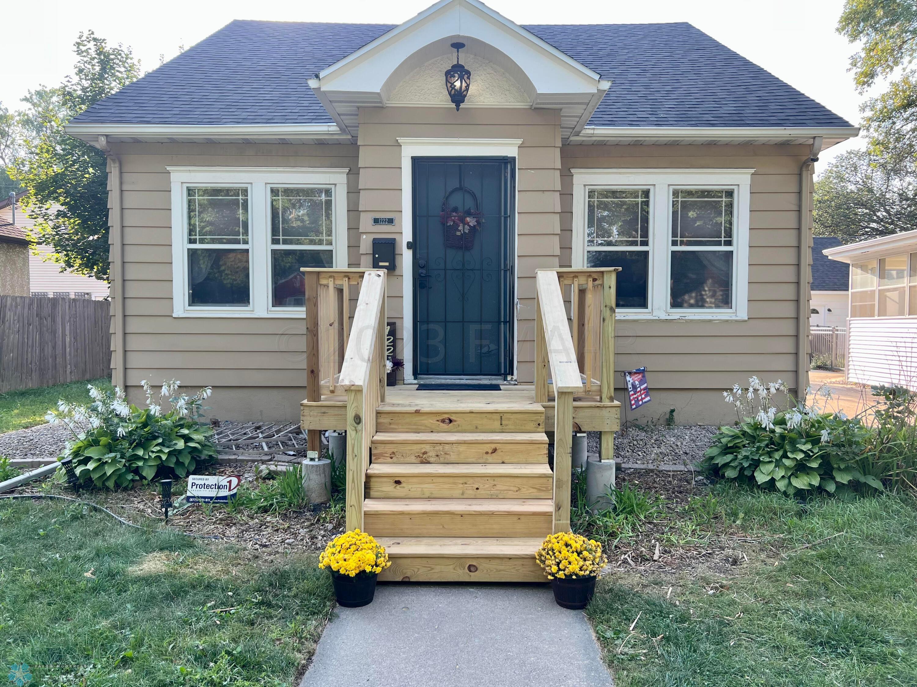 Front 1222