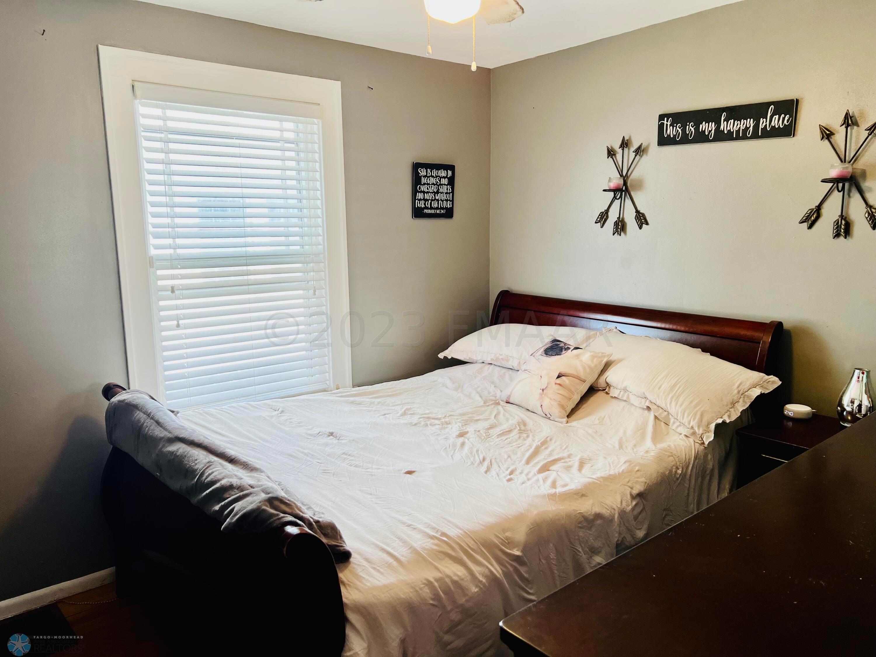 Master 1 Main Floor
