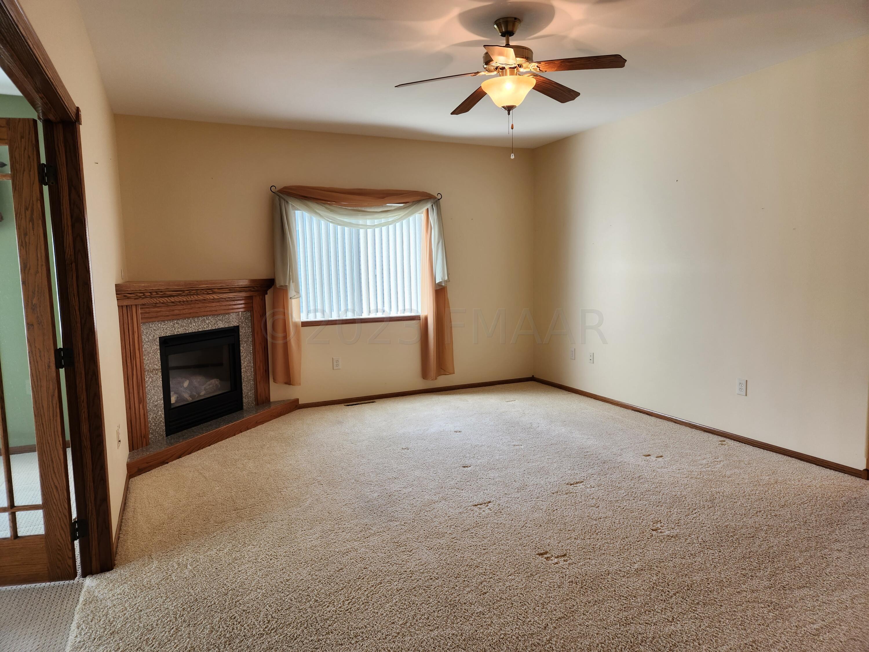Living RM with Gas FP
