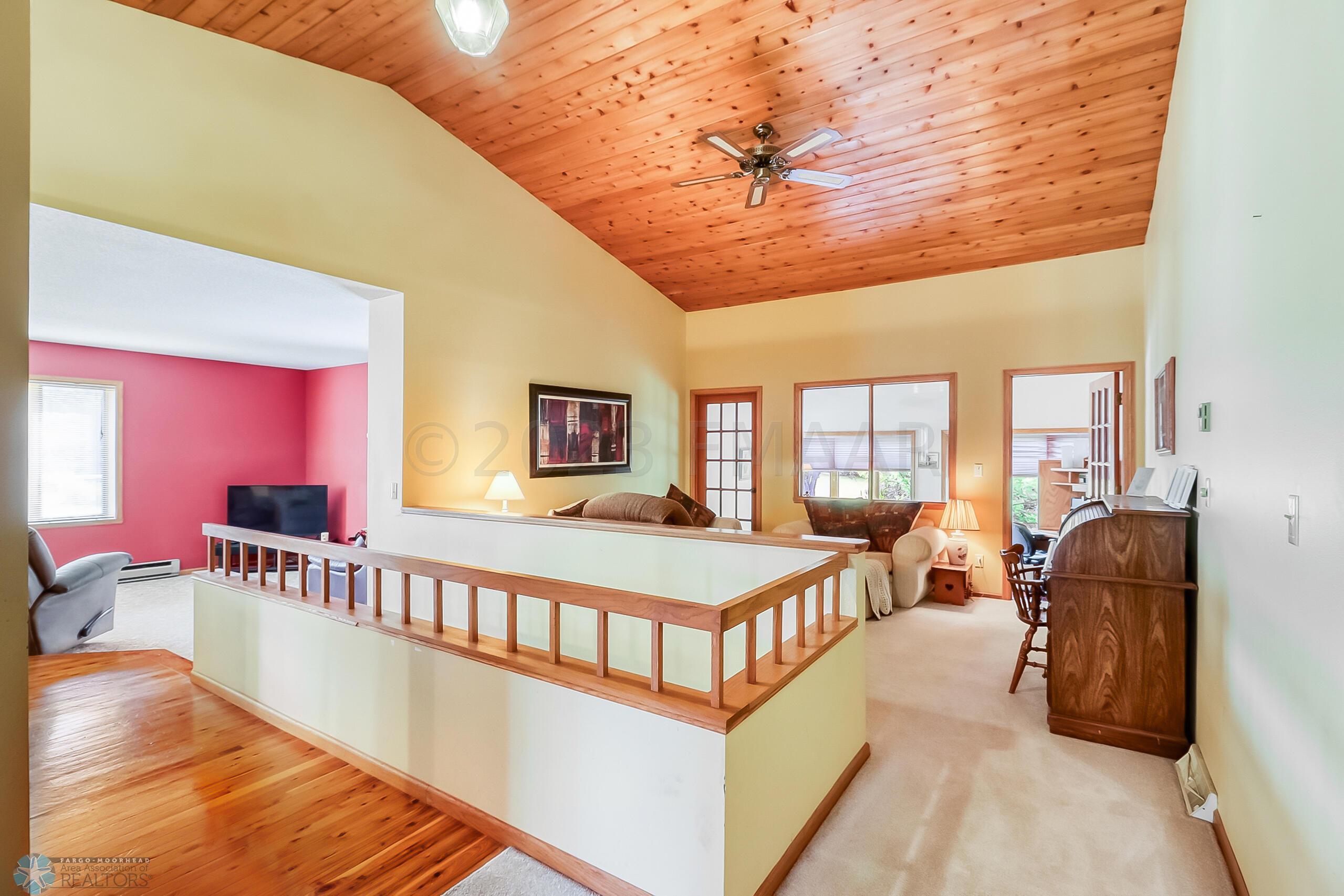 Familyroom1_