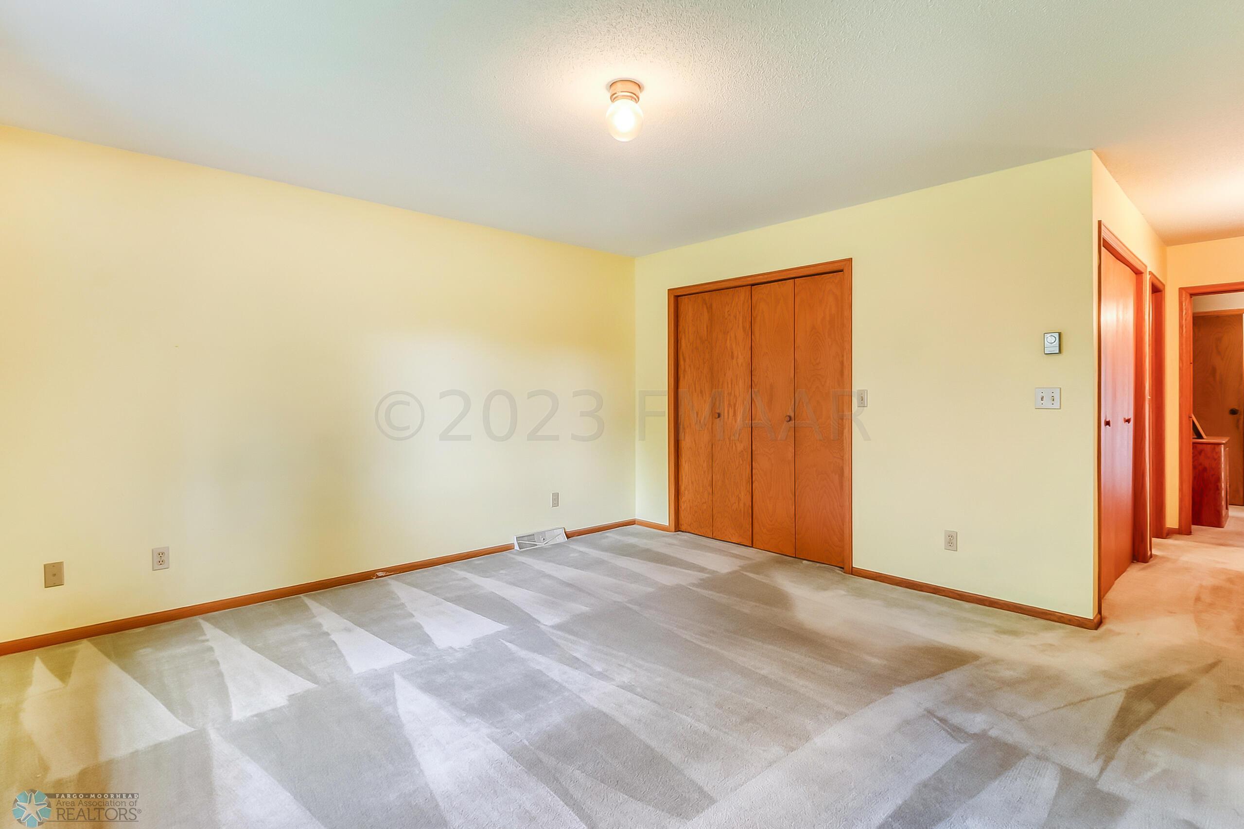 Primary Bedroom1_0