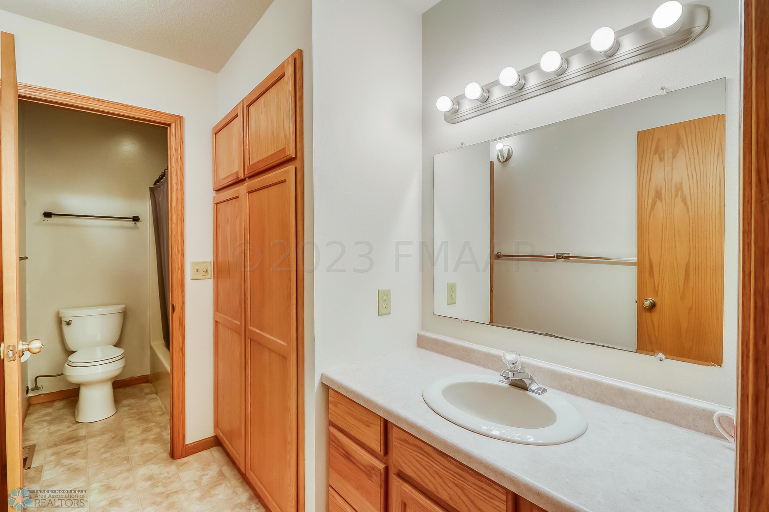 Bathroom1_1