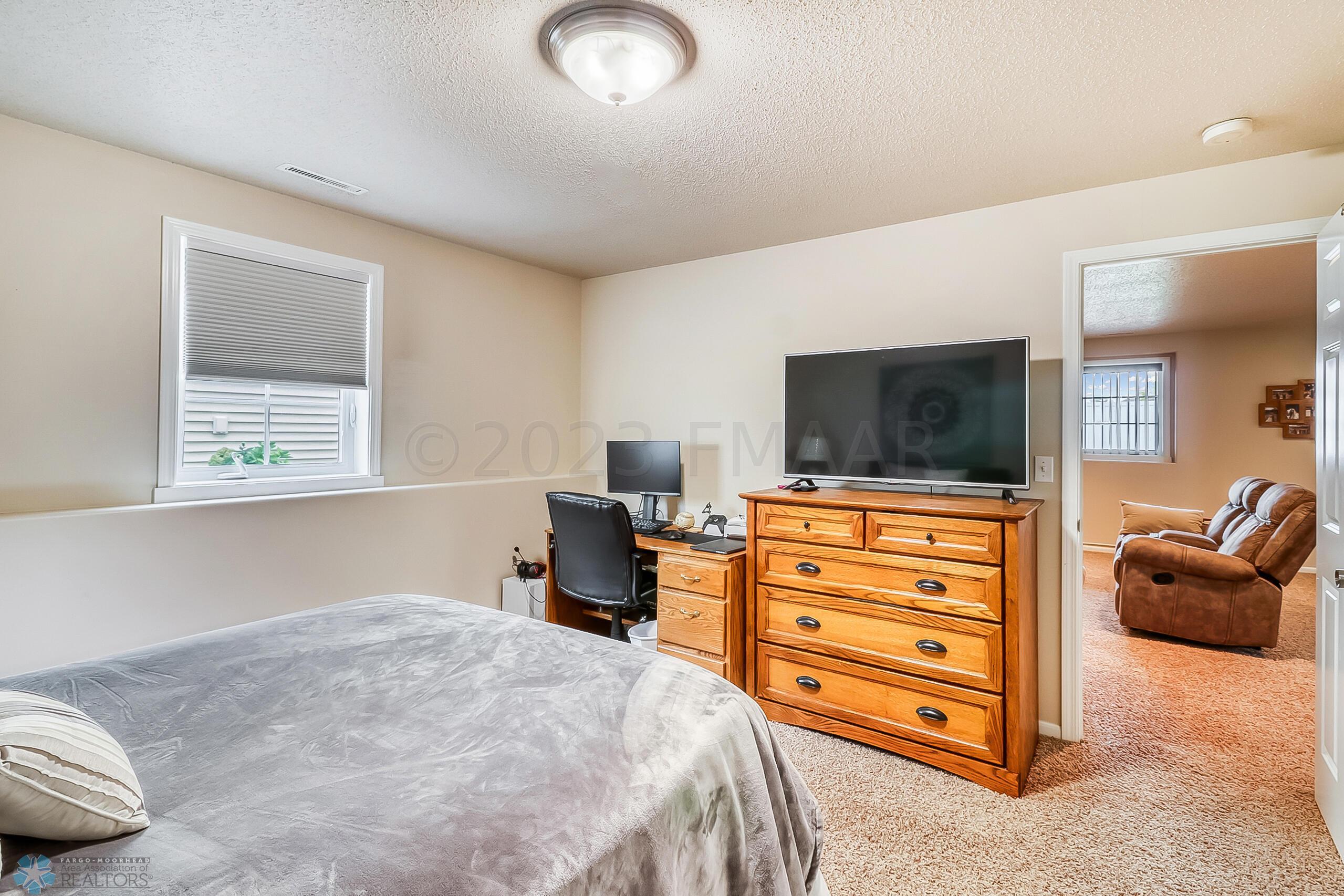 Bedroom1_2