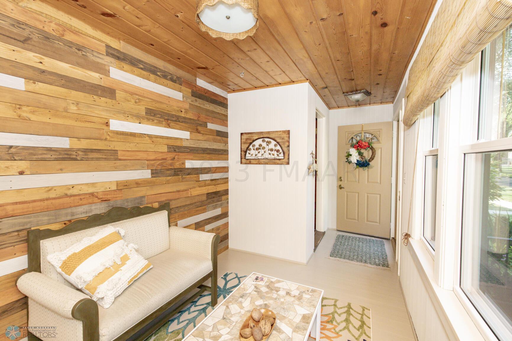 Screened in Porch