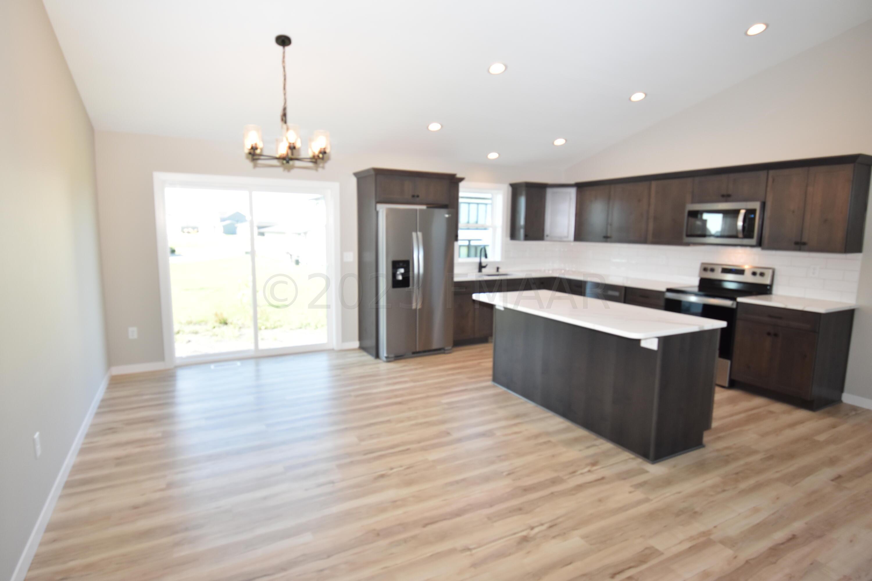 Kitchen/Dining