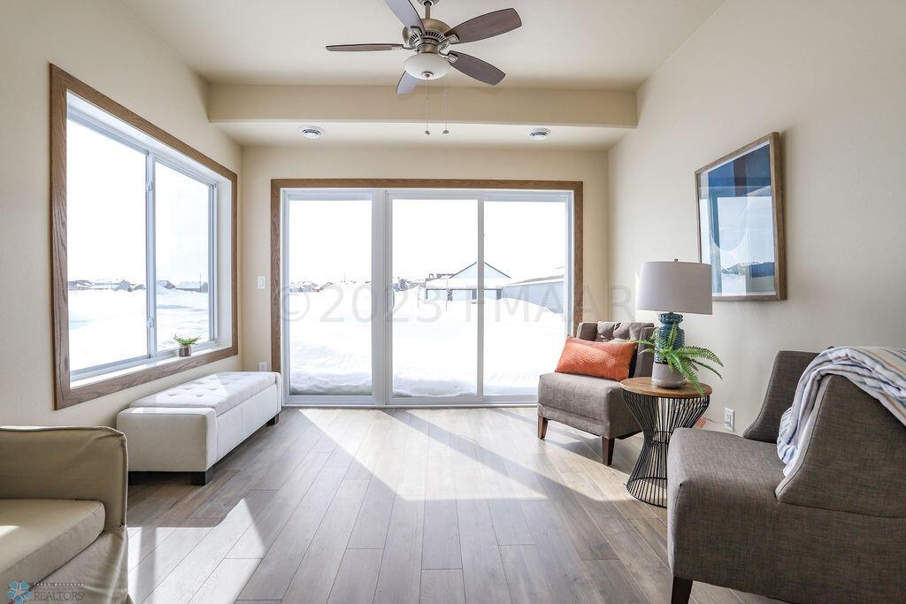 529 Westview Ln E, West Fargo