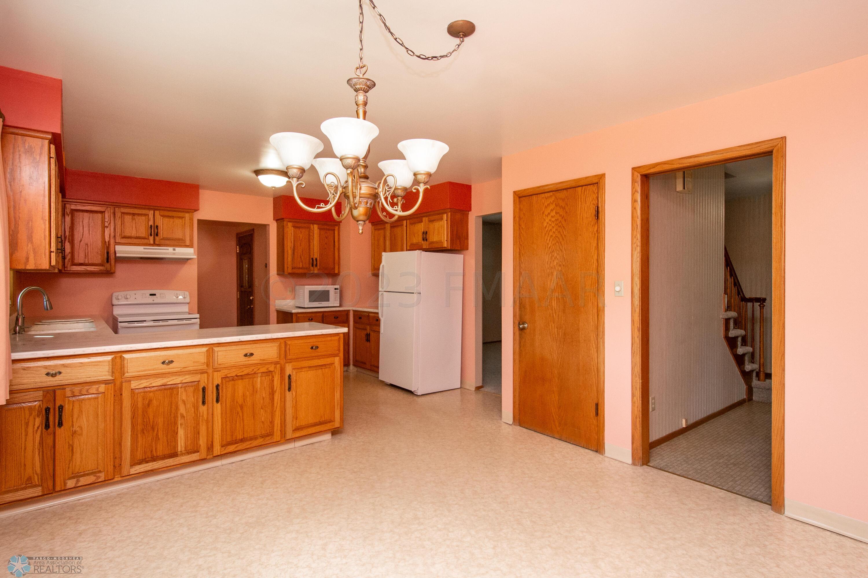 Kitchen/Dining