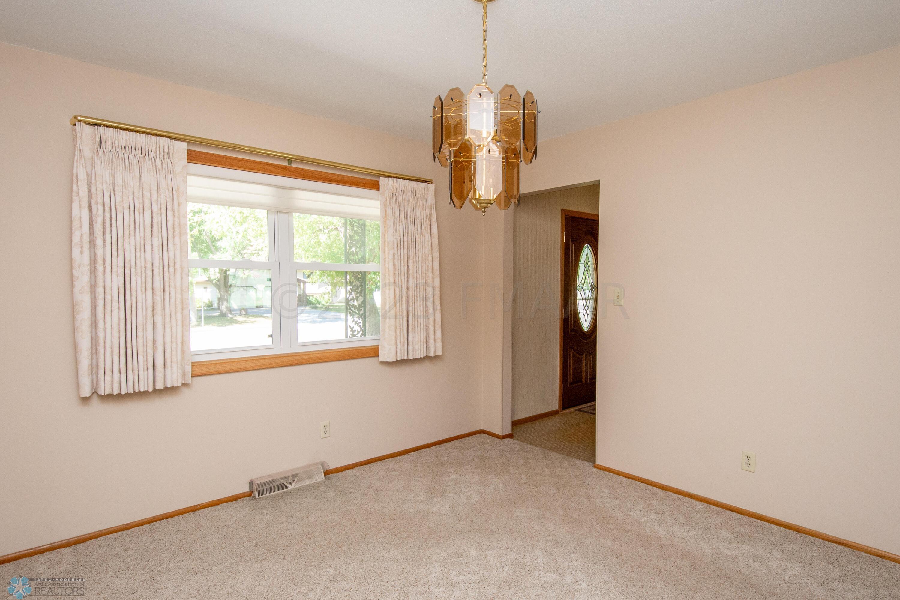 Formal Dining
