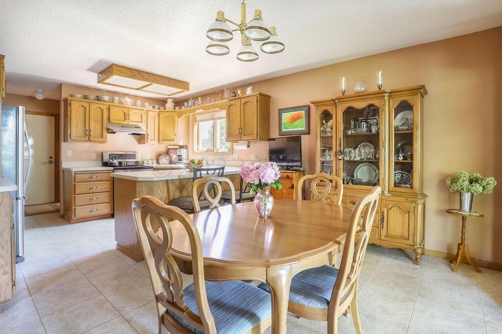 2827 30th St S, Moorhead