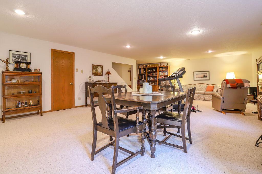 2827 30th St S, Moorhead