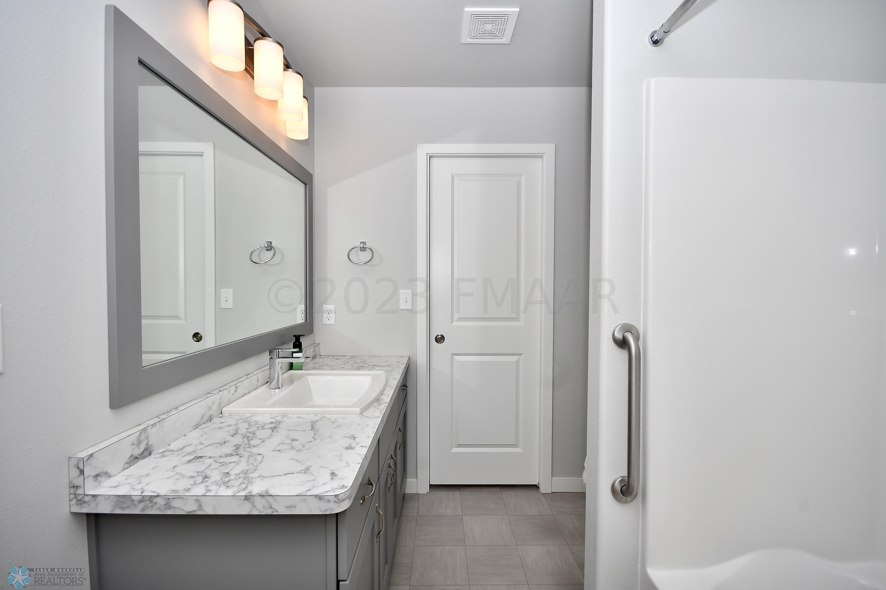 2704 Westwood St W West Fargo