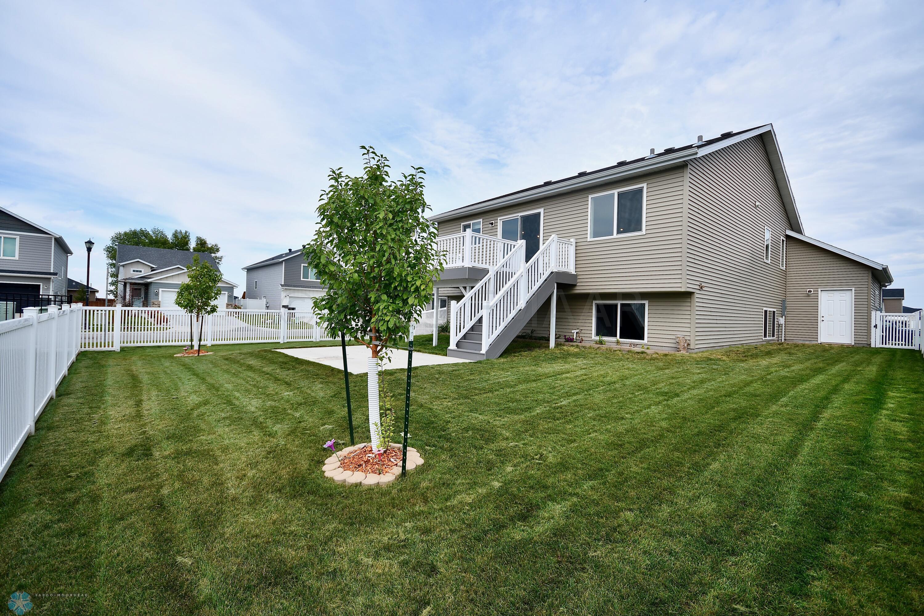 2704 Westwood St W West Fargo