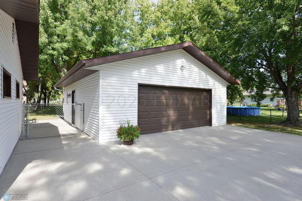 1204 62nd AVe N Moorhead
