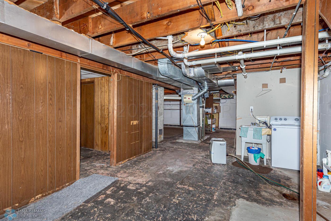 Laundry/Utilities