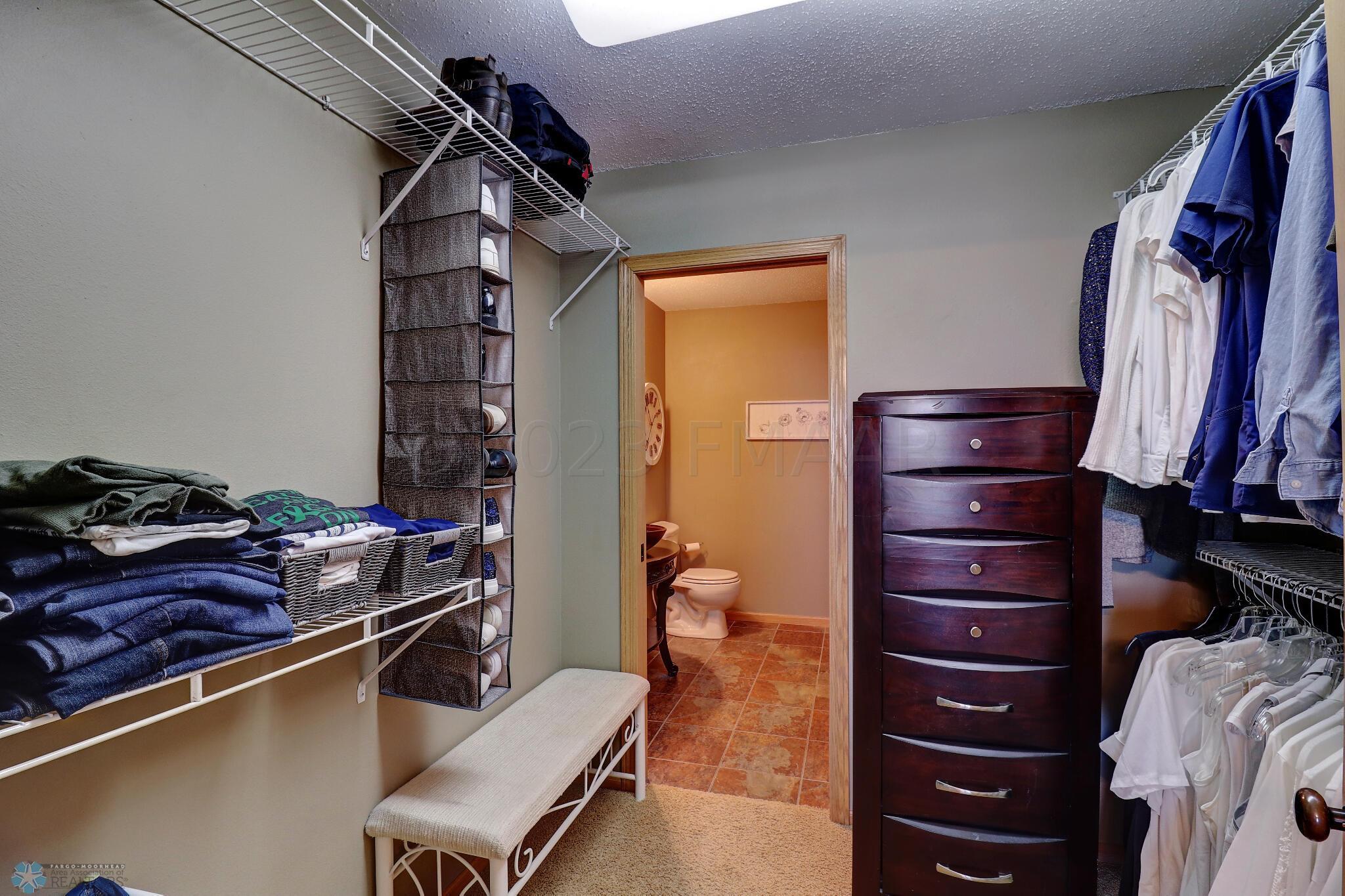 Master Closet1_2