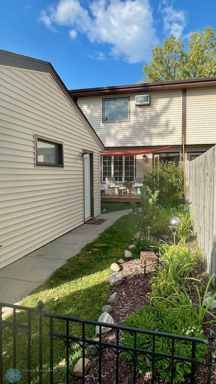 (7) Front Landscaping Entry