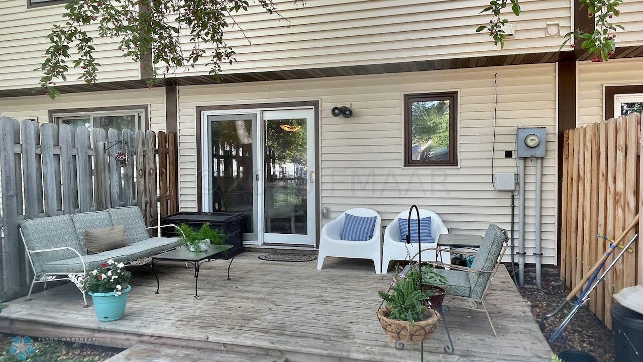 (26) Back Deck