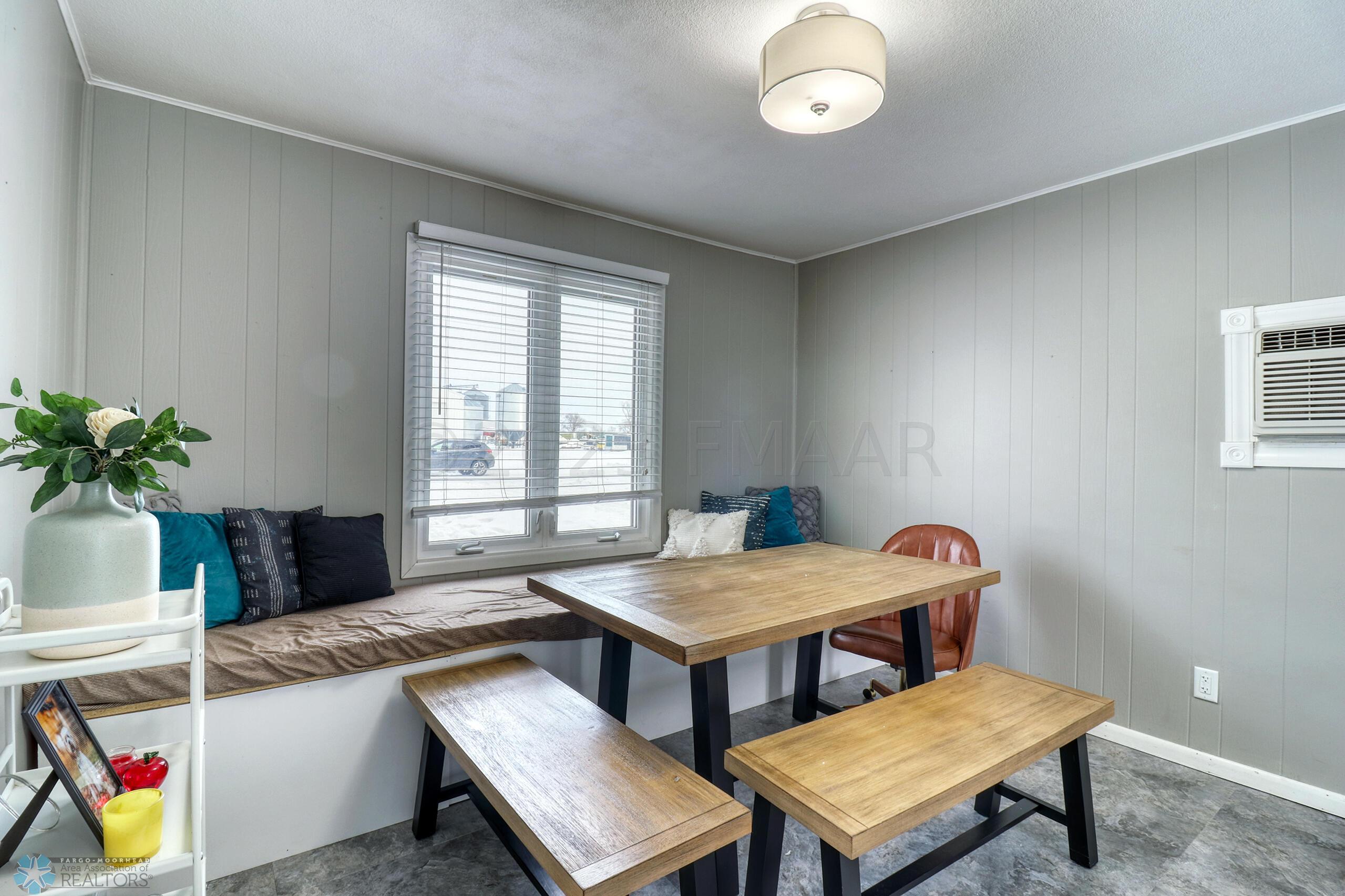 Dining Area1_3