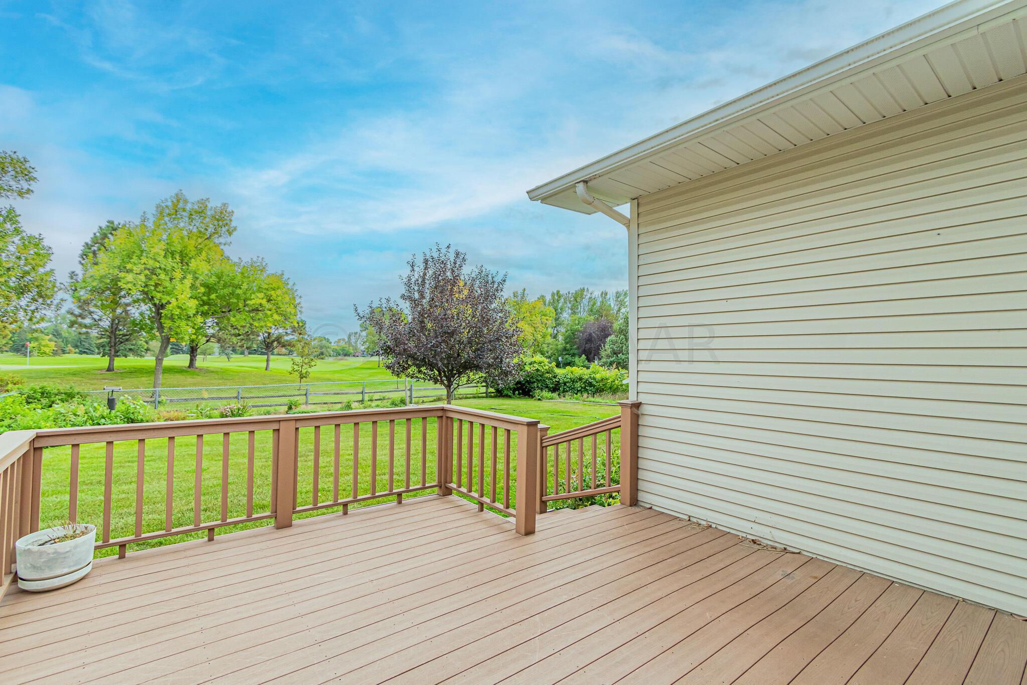 Large Deck overlooking Backyard
