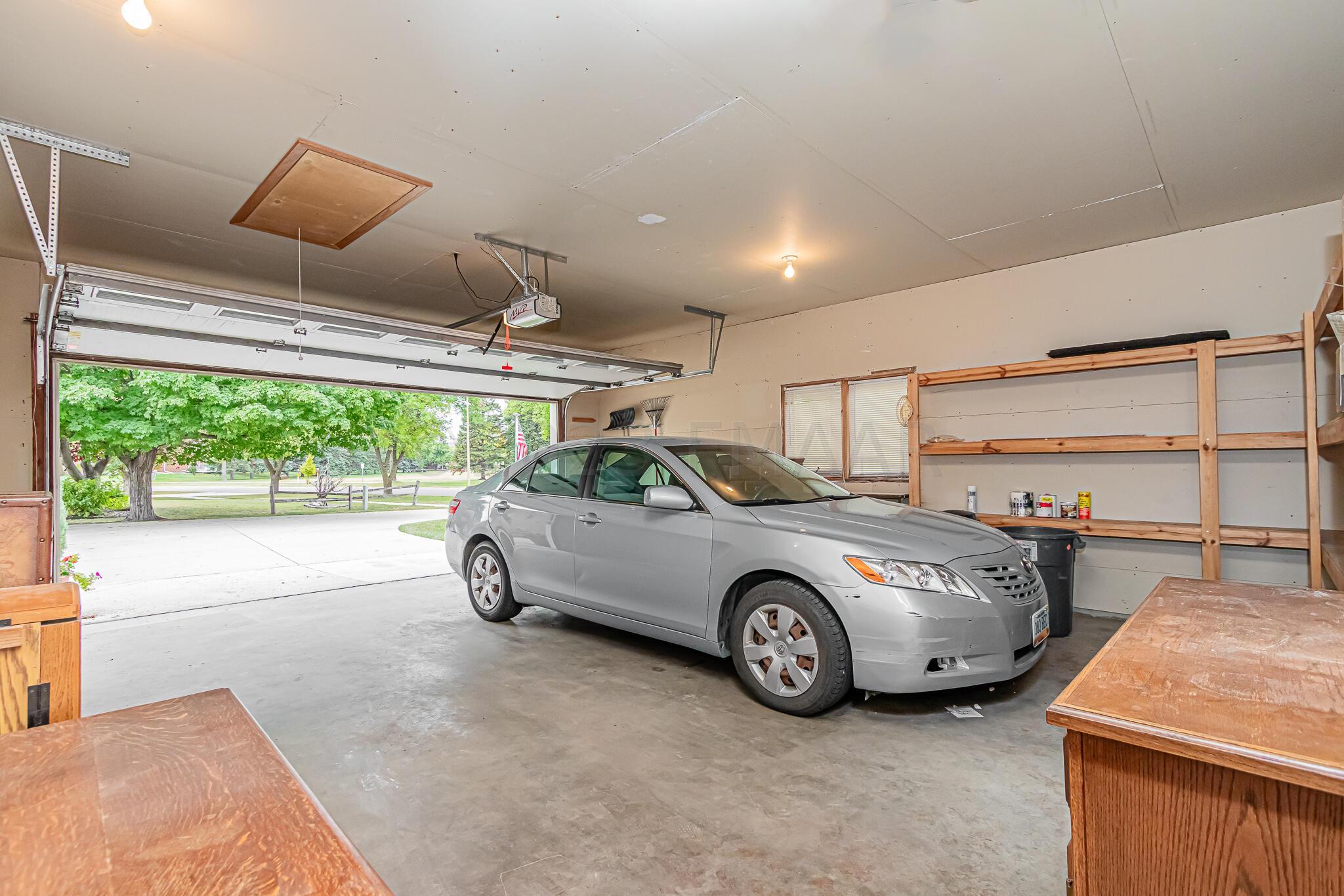 Garage w Pulldown Stairs to Storage