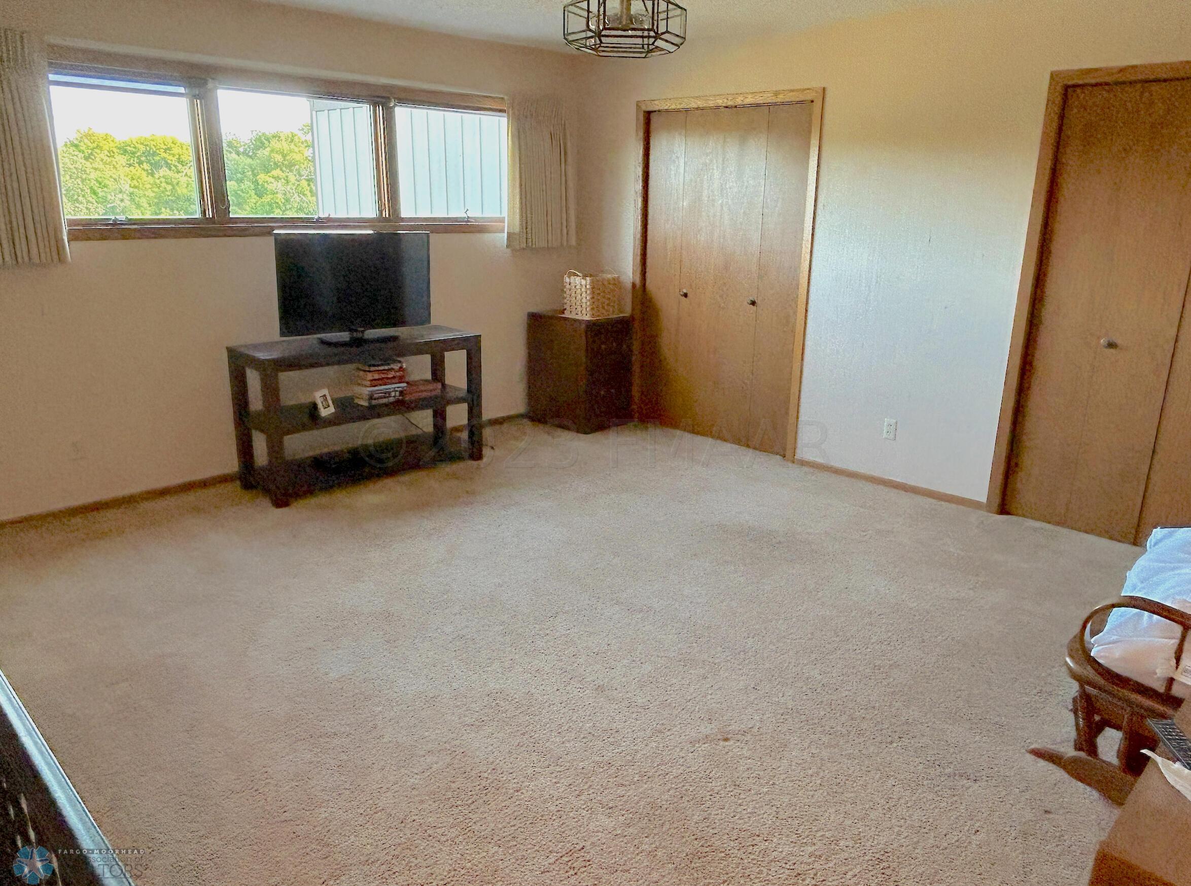 upper floor bedroom