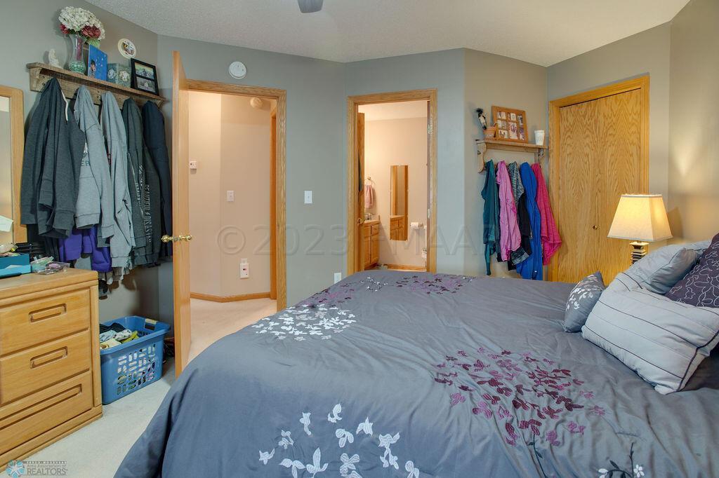 1538_SUNTREE_DR-11