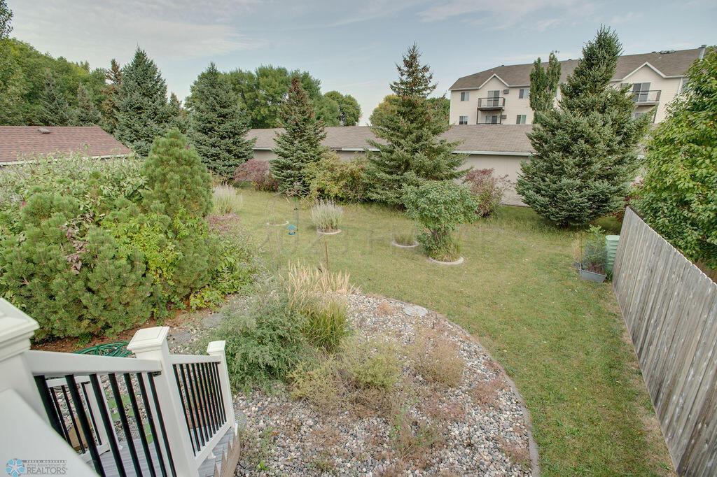 1538_SUNTREE_DR-23