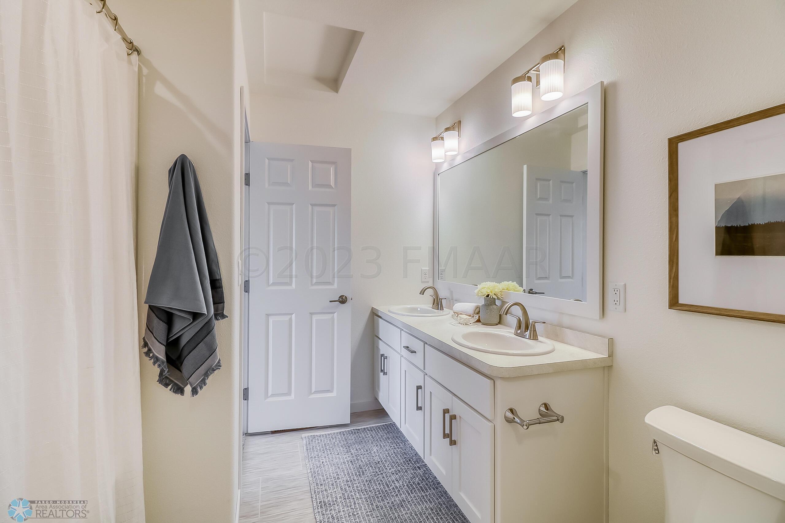 Bathroom1_1