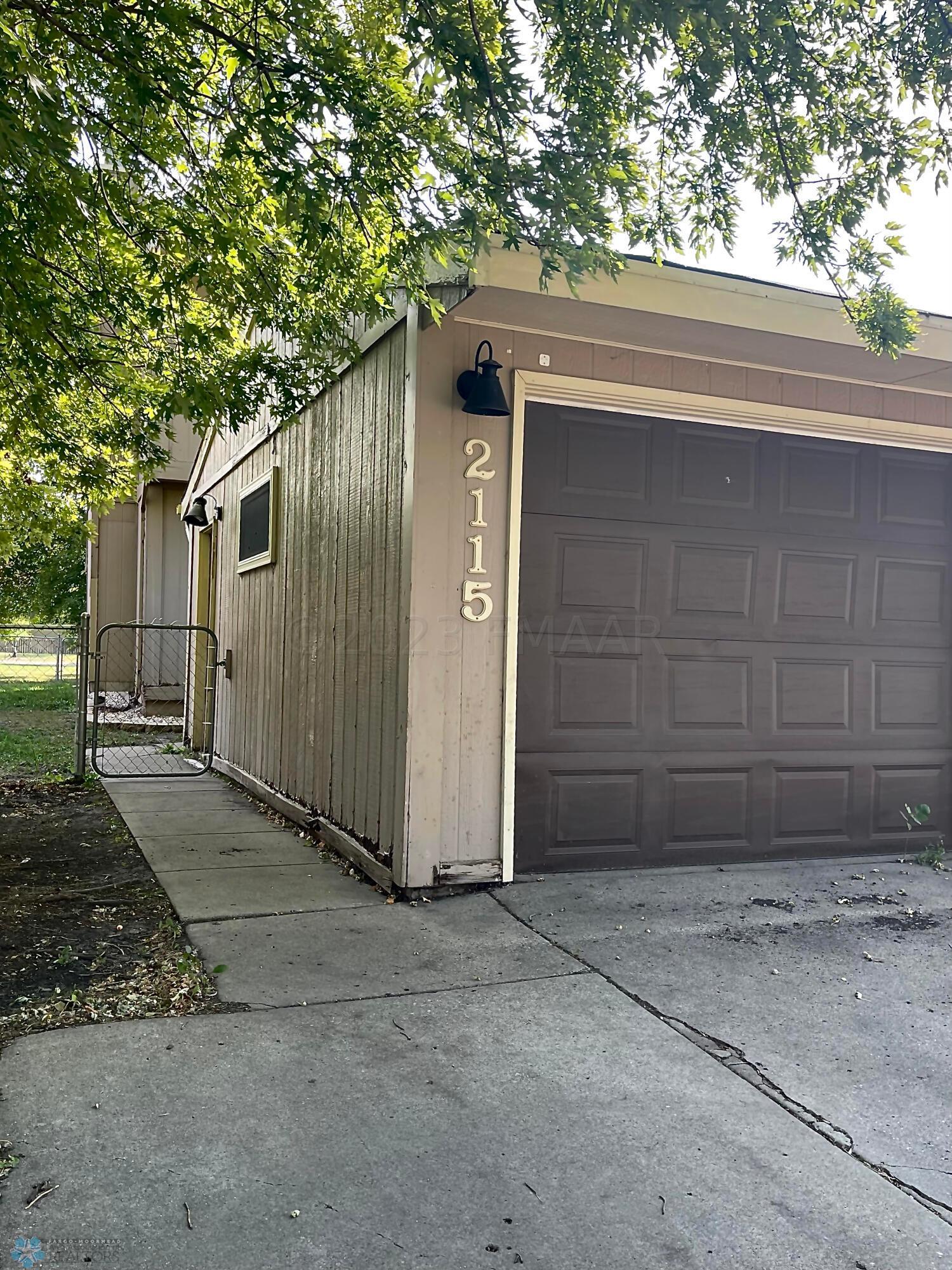 2115 Front