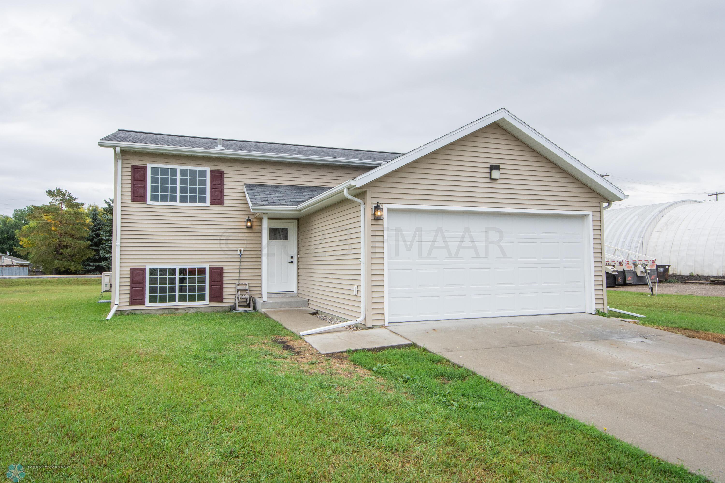 223 Maple Pointe Blvd.