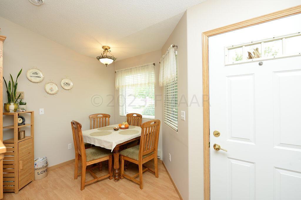 Dining ARea With Lots Of Windows!
