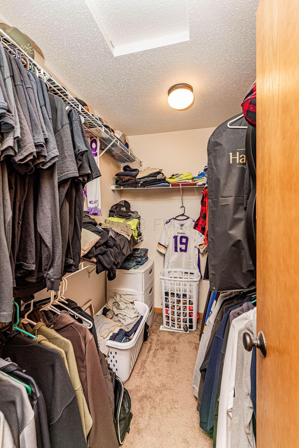 Walk-in Closet