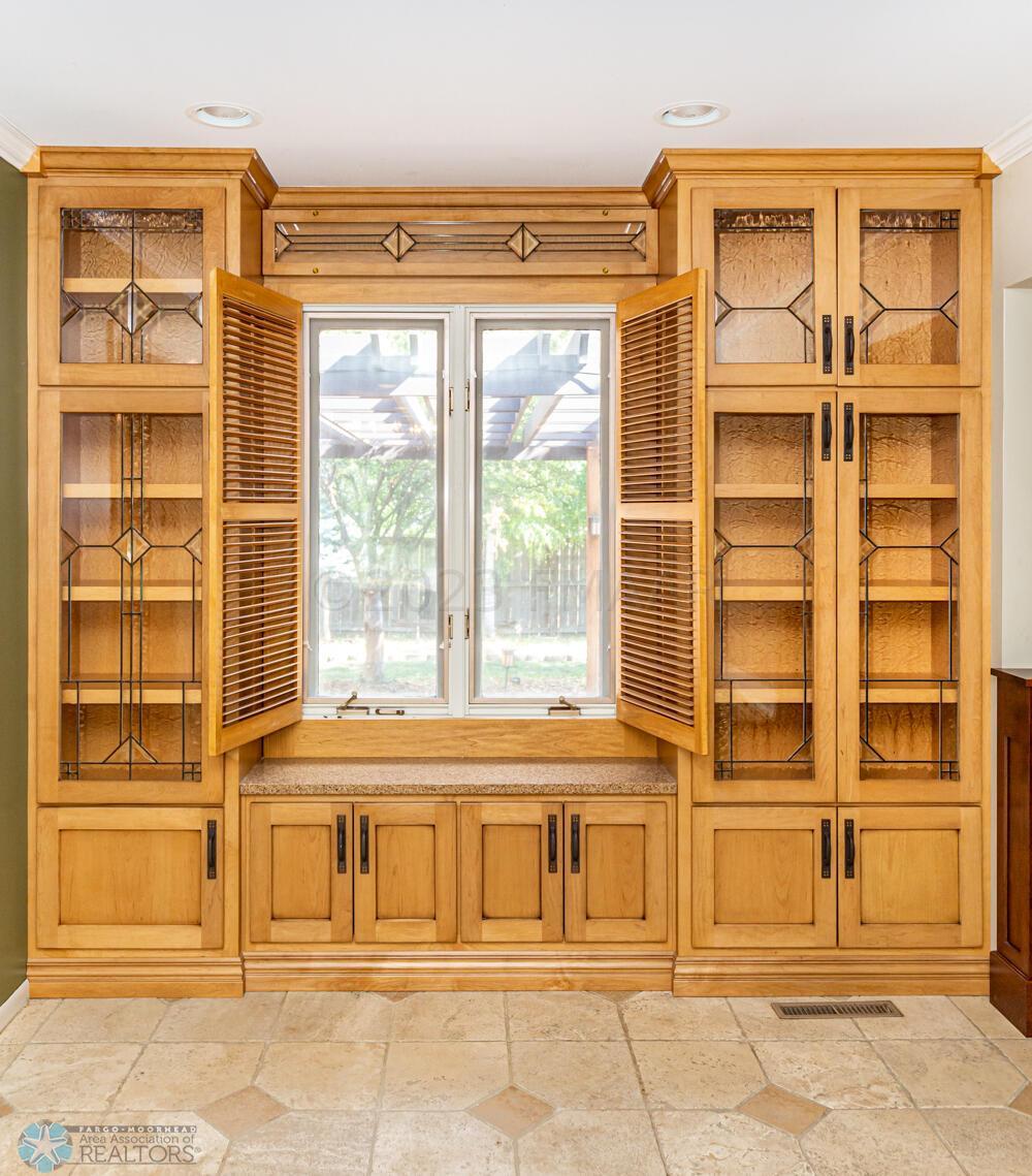 Built-In Cabinets