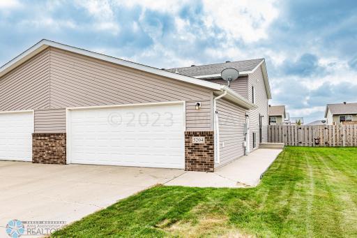 5204 49 Avenue S, Fargo, ND 58104