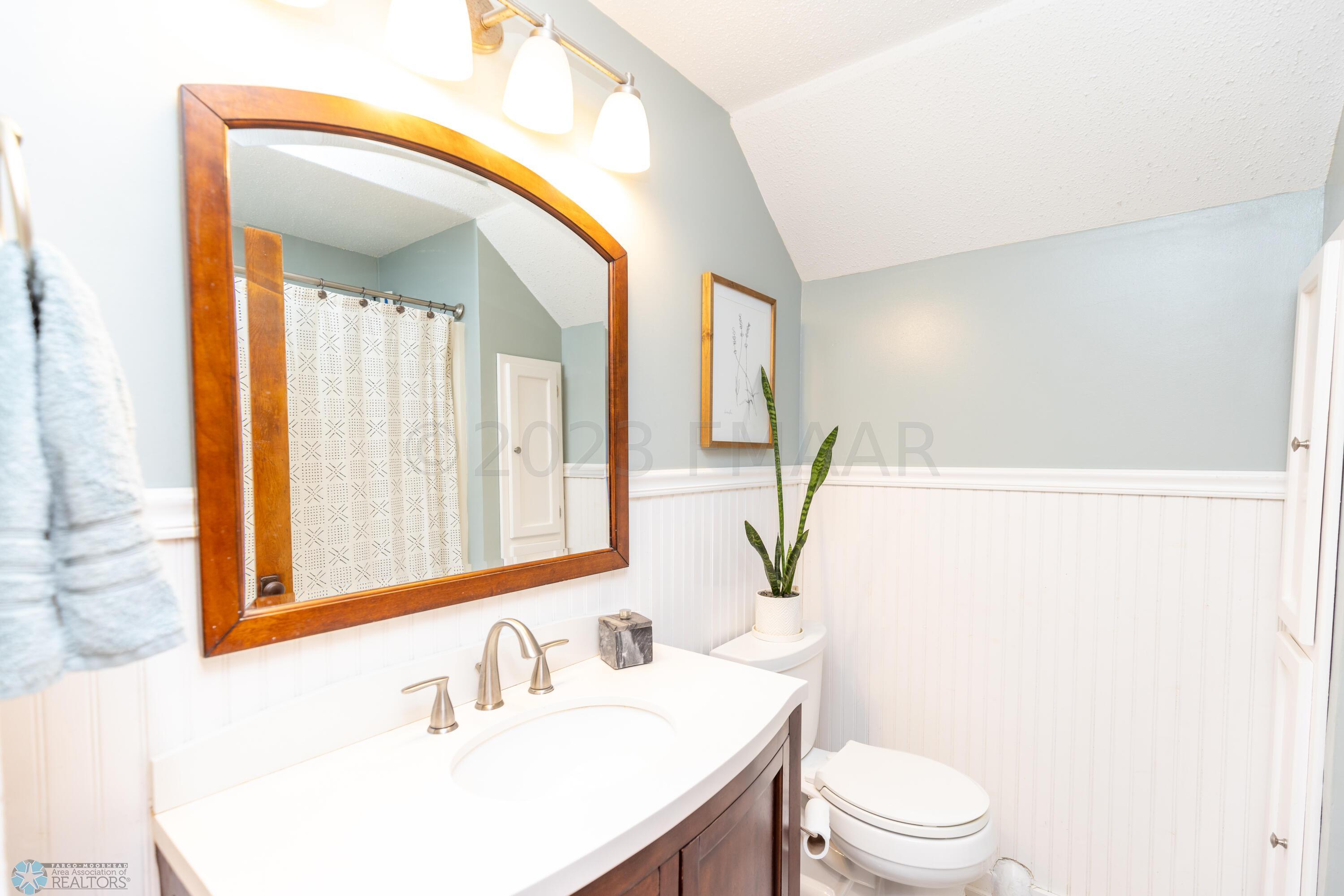 UPSTAIRS BATH