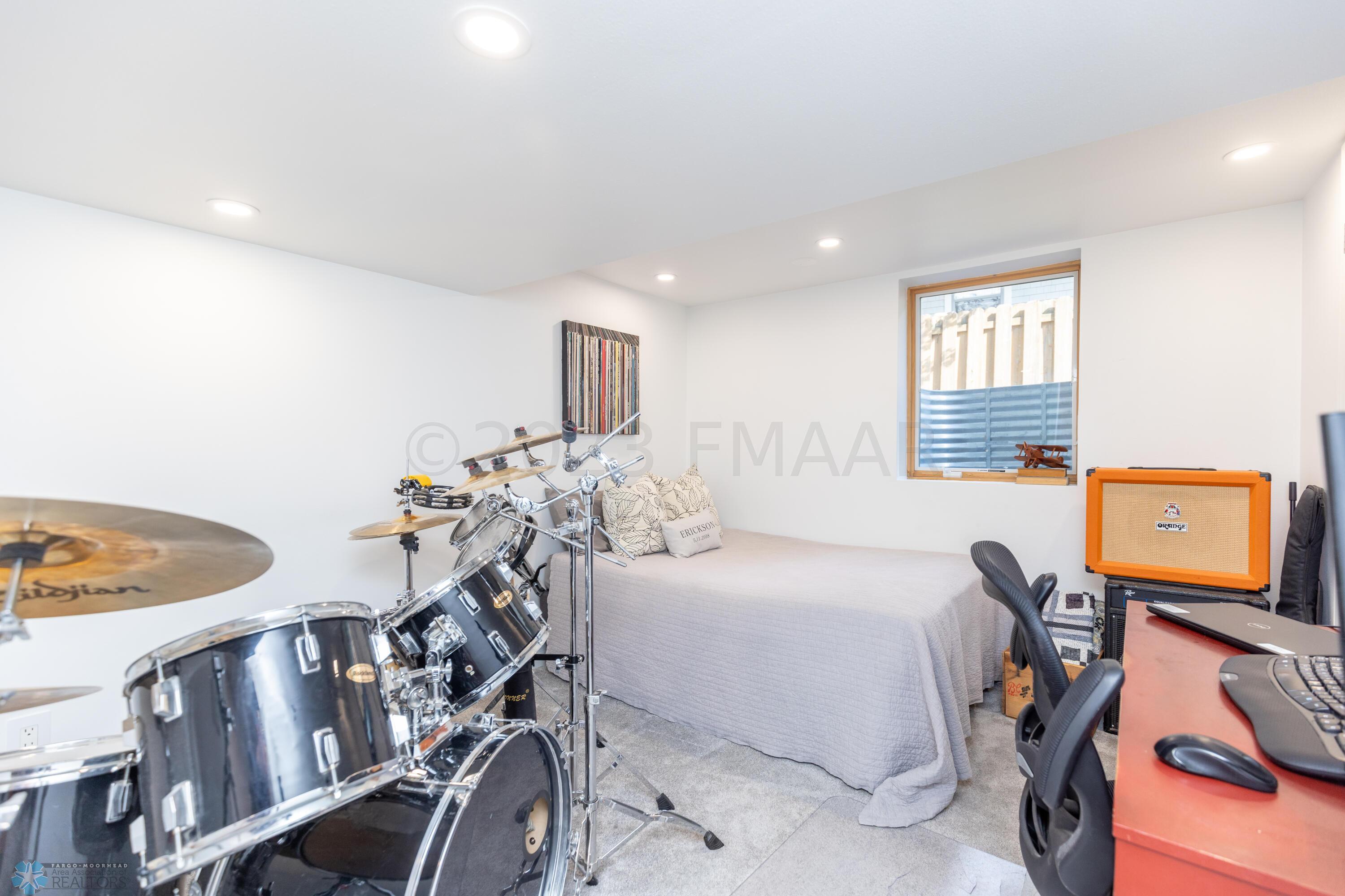 BASEMENT BEDROOM
