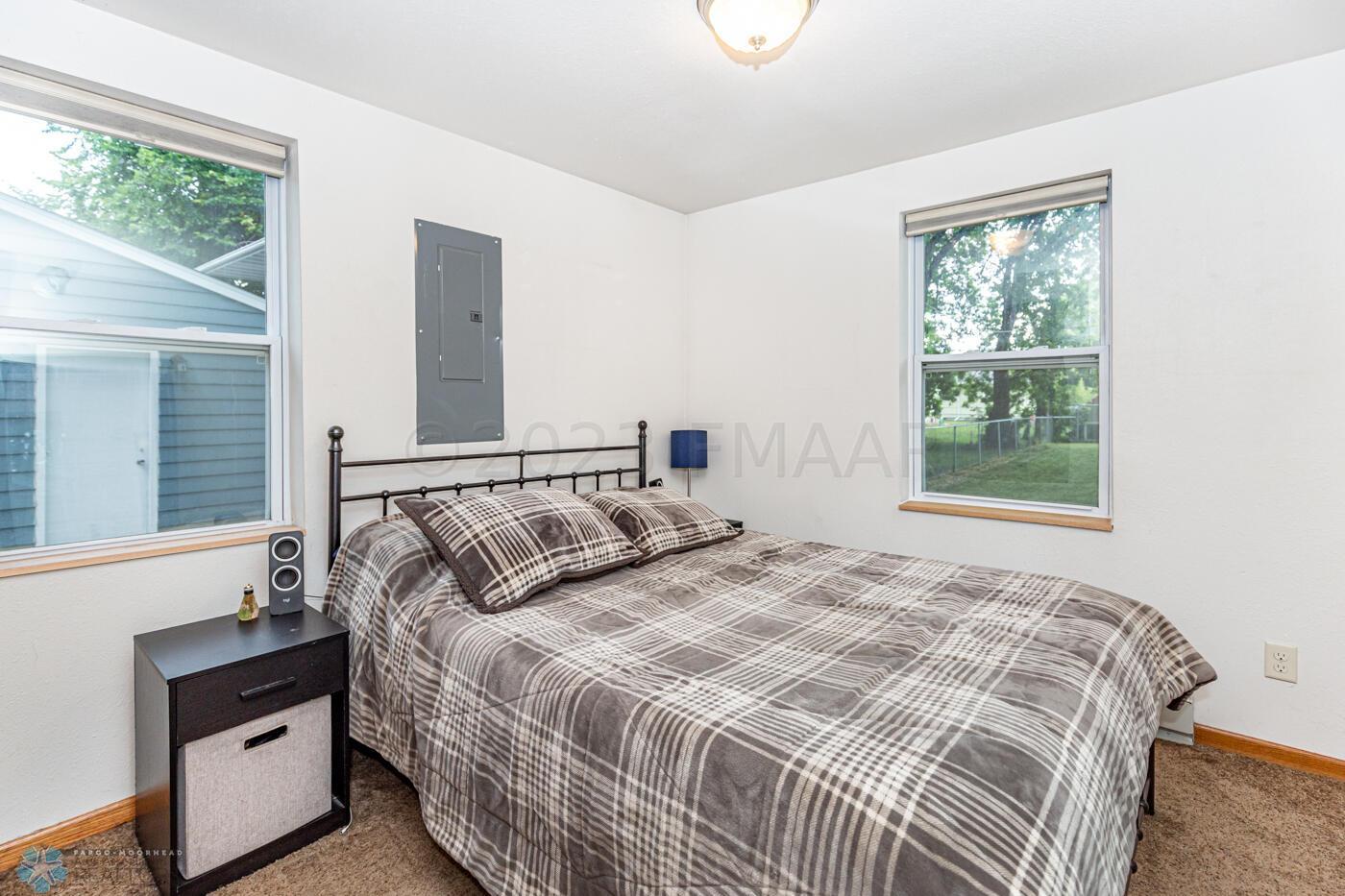 Home-8 (4)