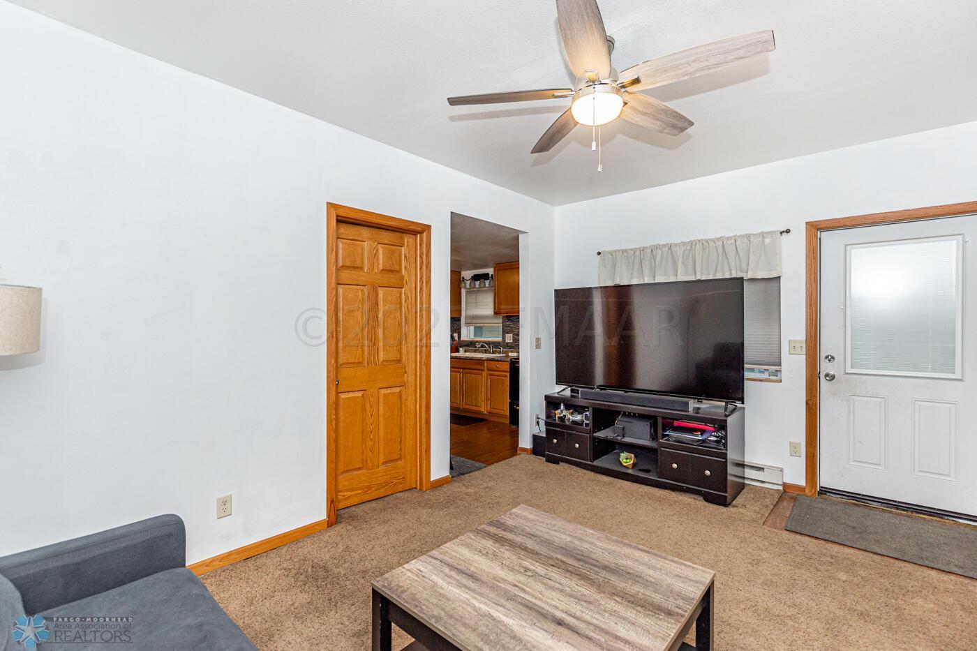 Home-16 (2)