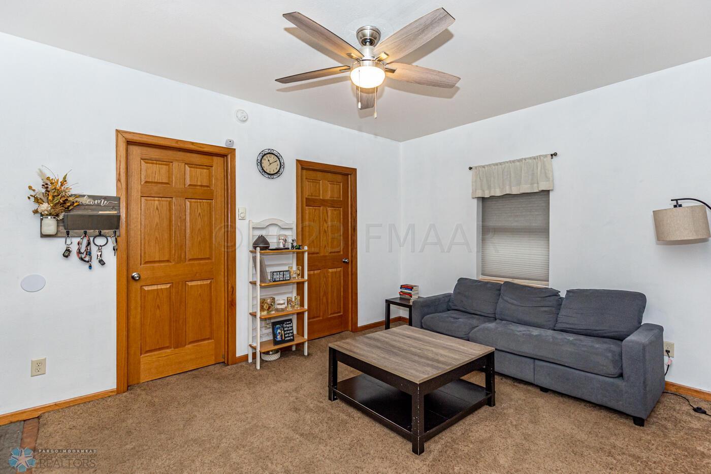 Home-17 (4)