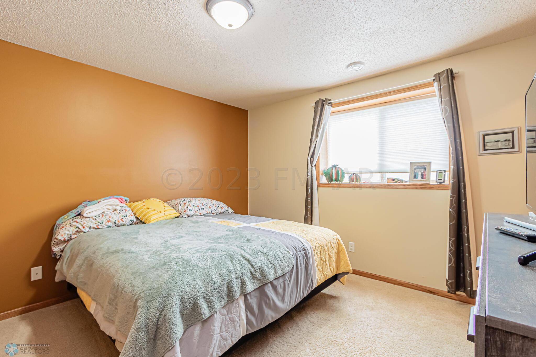 4391 52nd St S, Fargo, ND 58104, USA-06